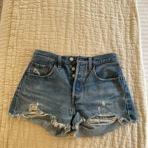 Vintage high waisted Levi’s Jean shorts size 24